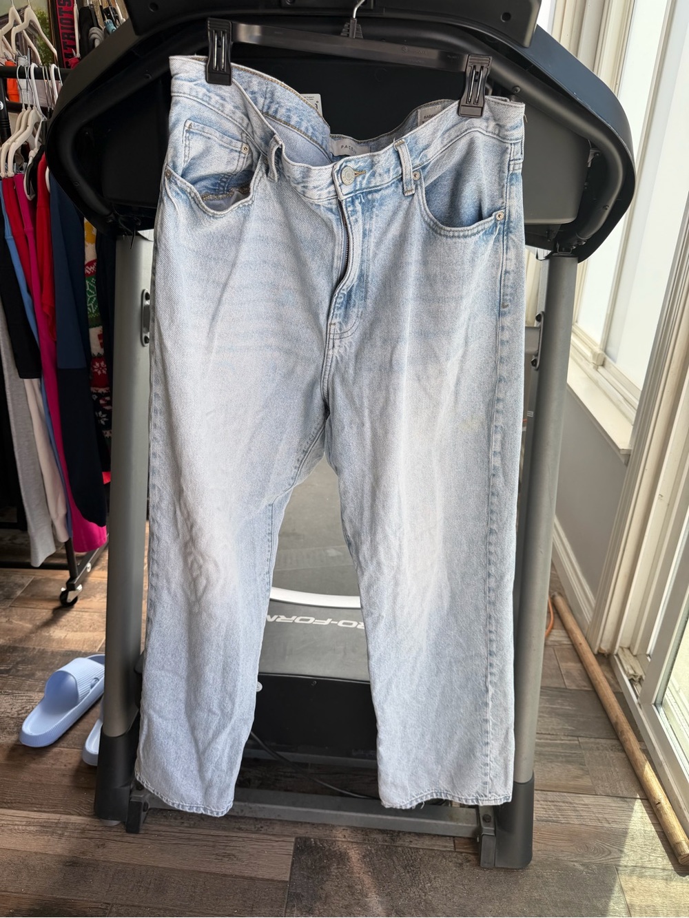 PacSun Men's Light Wash Relaxed Jeans